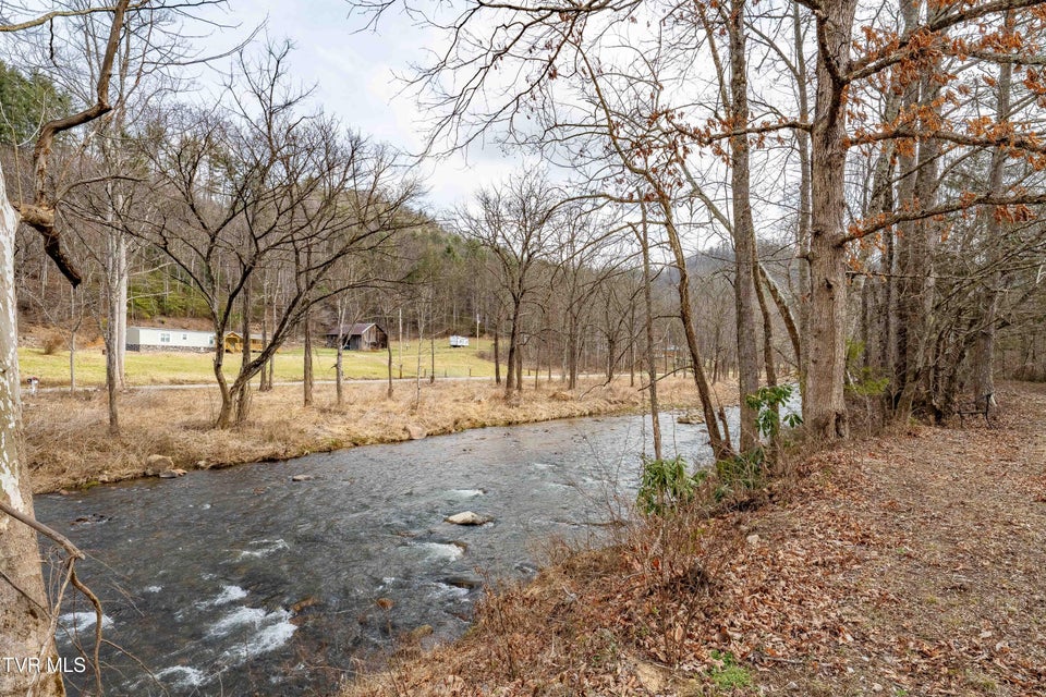 Photo #61: 9613 Roan Creek Road