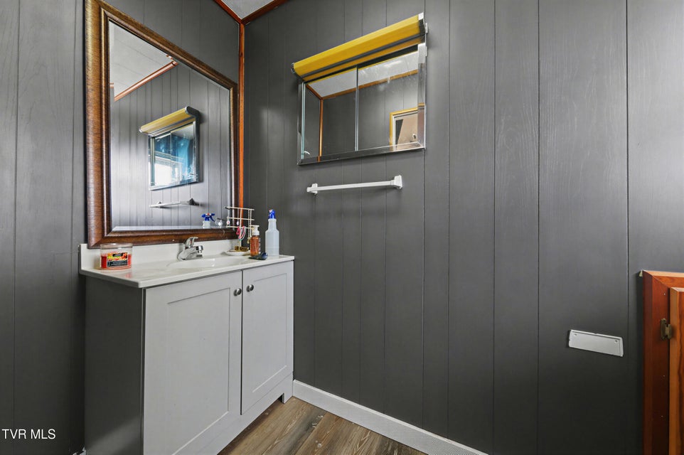 Photo #27: 312 Hope Road