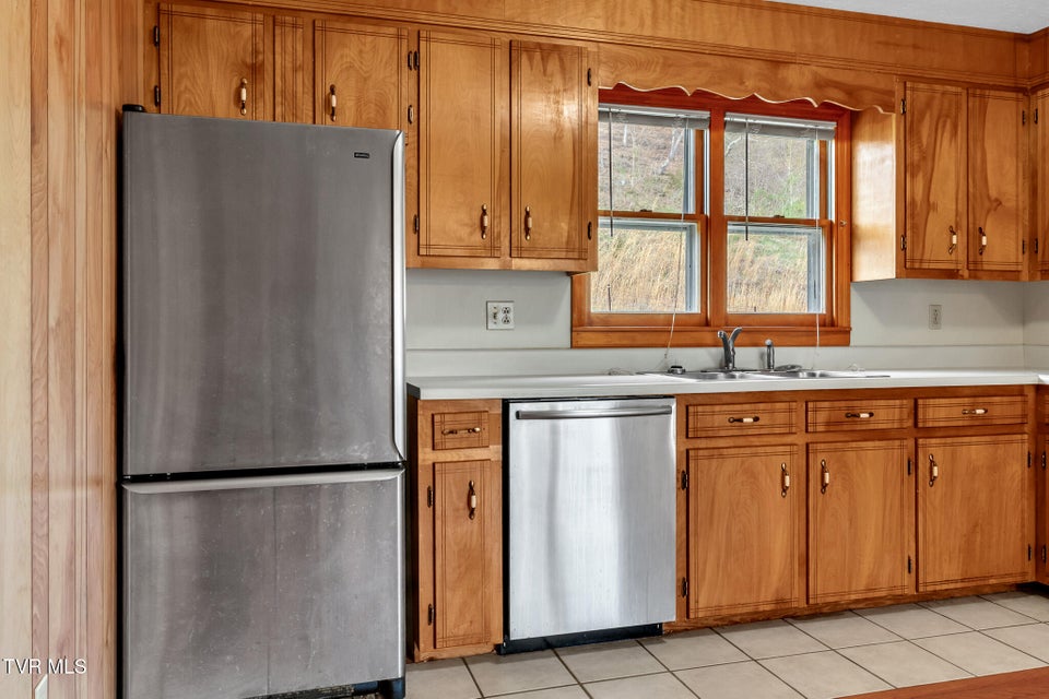 Photo #8: 471 Seneker Lane