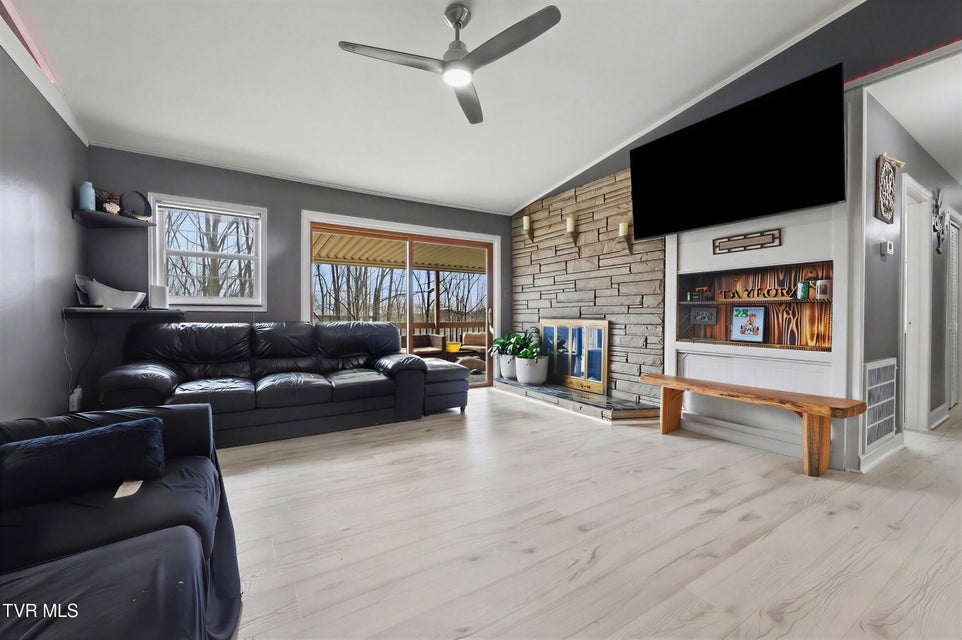 Photo #18: 312 Hope Road