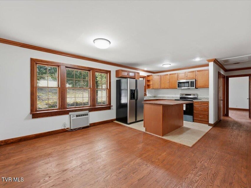 Photo #7: 541 Big Springs Drive