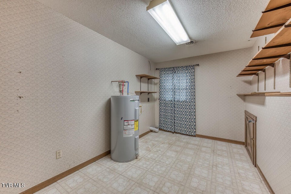 Photo #37: 2201 Nantucket Road