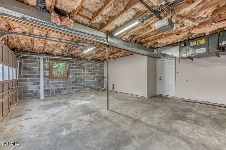 Photo #40: 2201 Nantucket Road