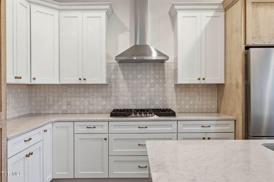 Photo #12: 1082 Brumit 