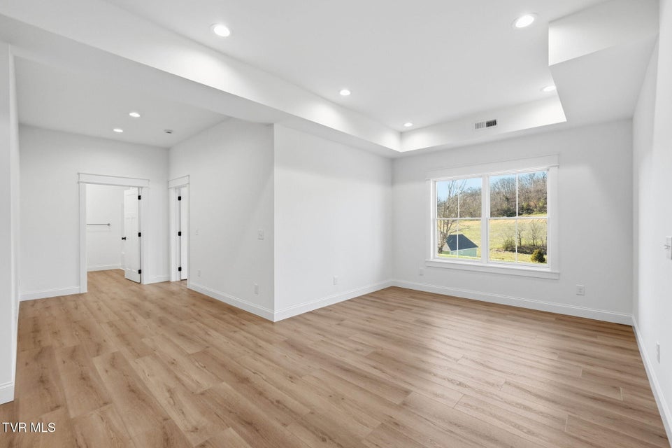 Photo #51: 1082 Brumit 