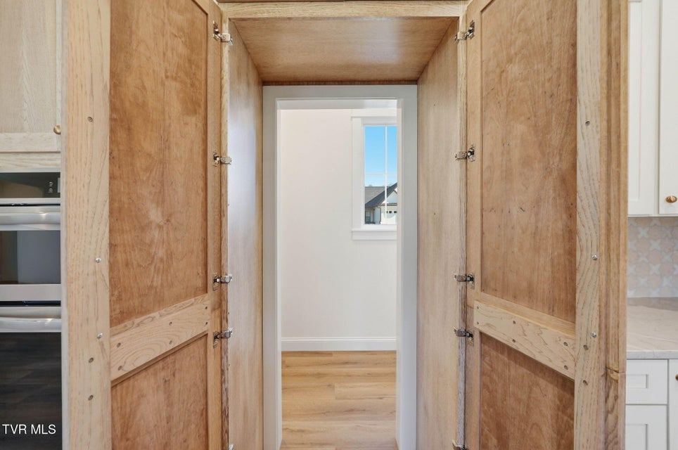 Photo #14: 1082 Brumit 