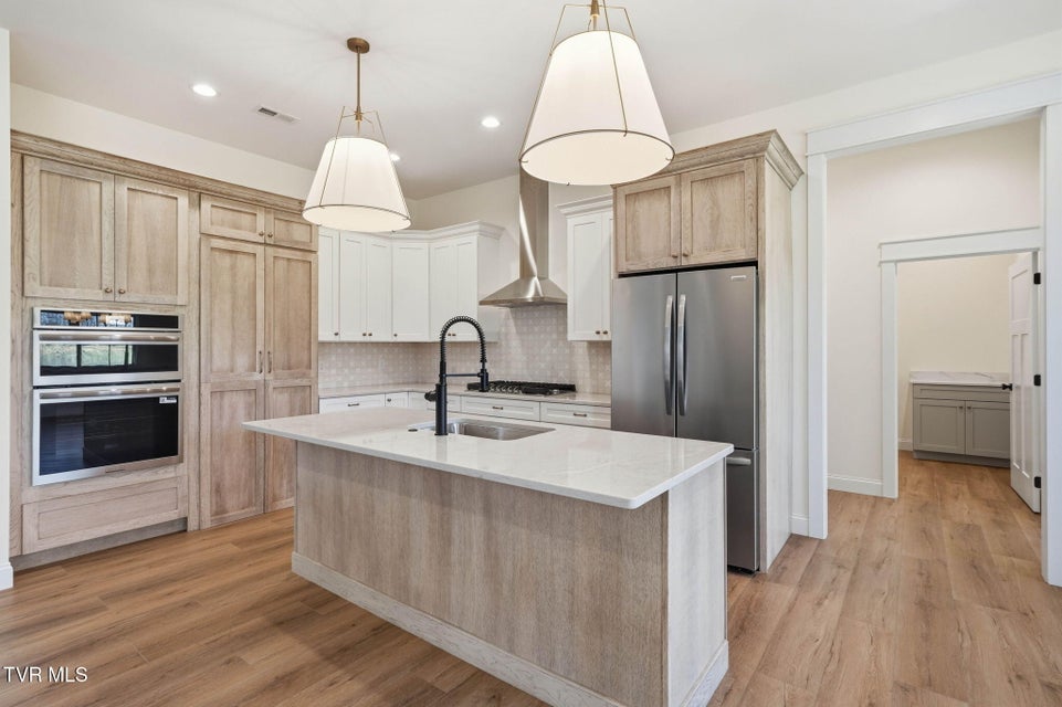 Photo #11: 1082 Brumit 