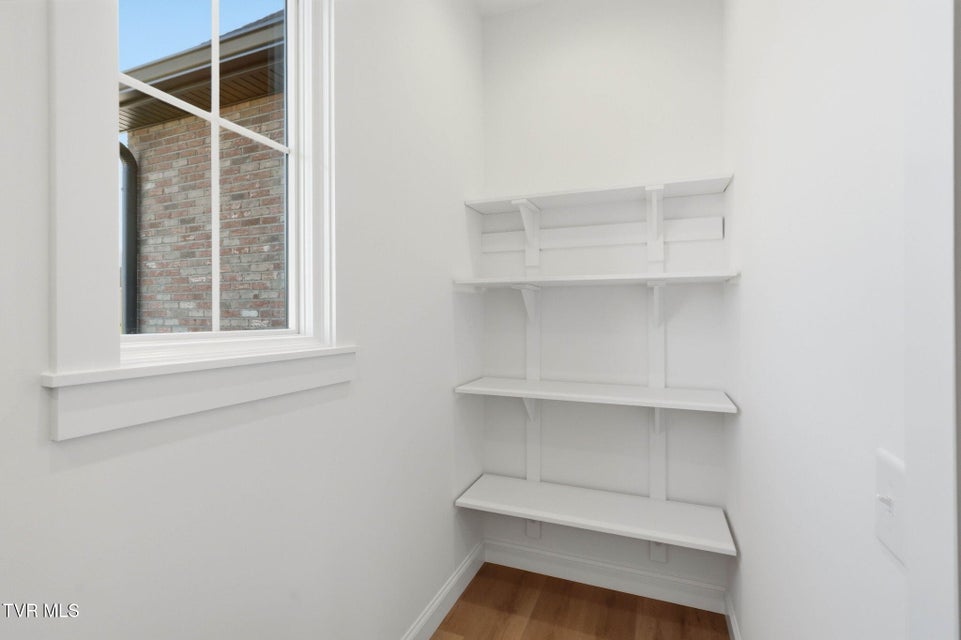 Photo #17: 1082 Brumit 