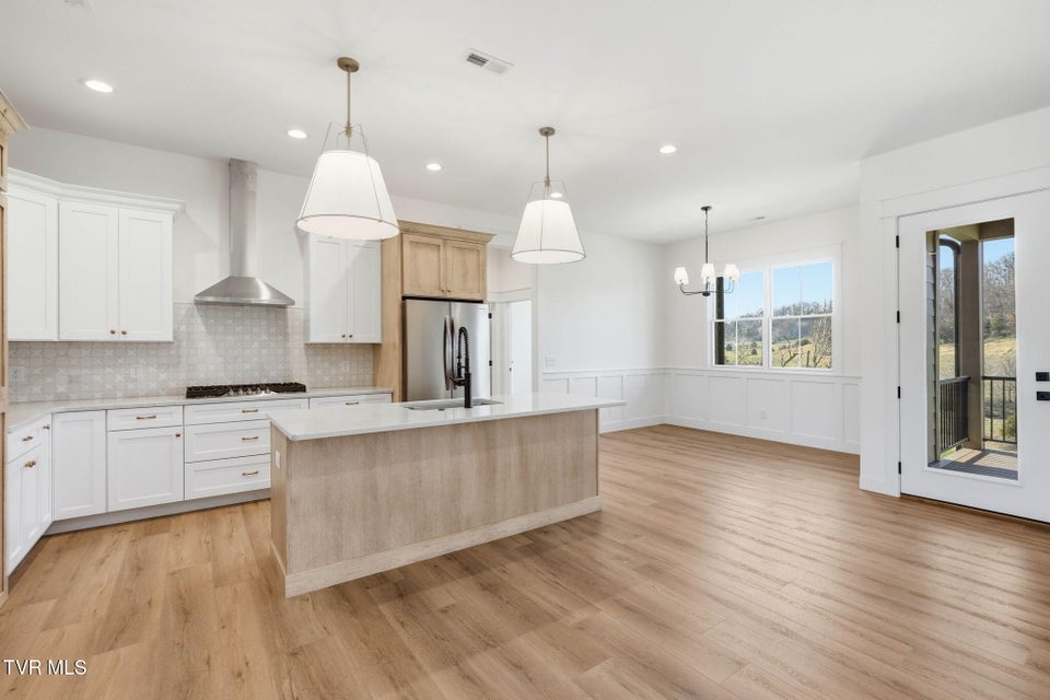 Photo #18: 1082 Brumit 