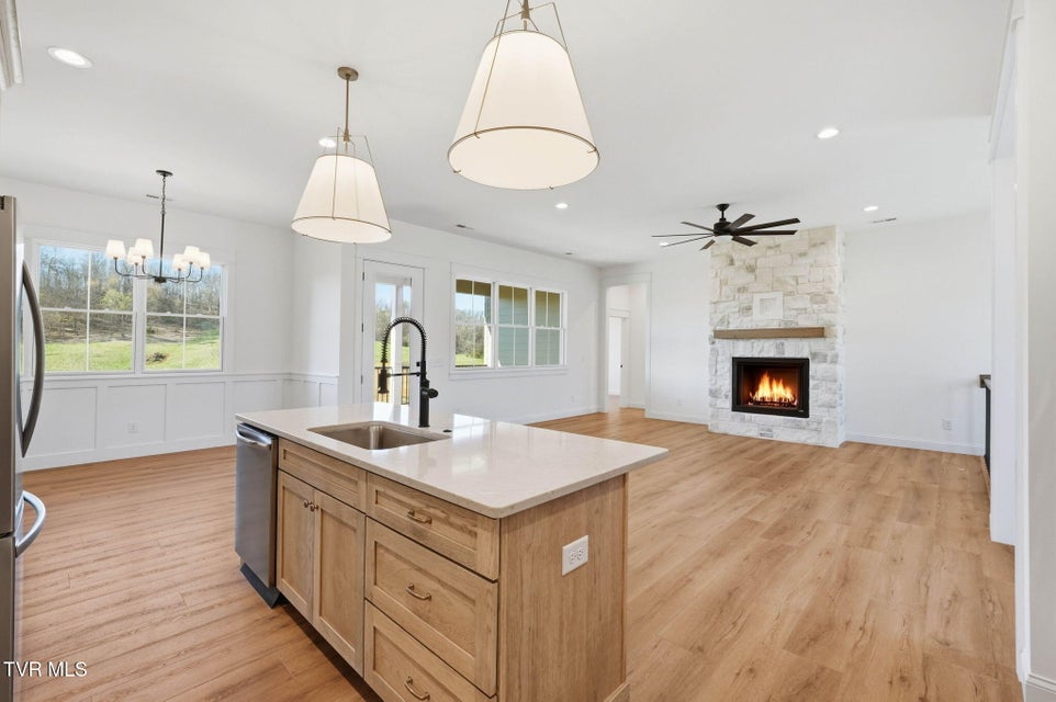 Photo #10: 1082 Brumit 