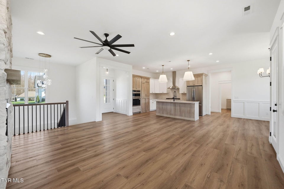 Photo #6: 1082 Brumit 