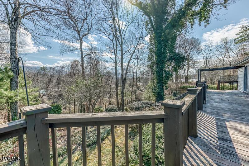 Photo #56: 8 University Place