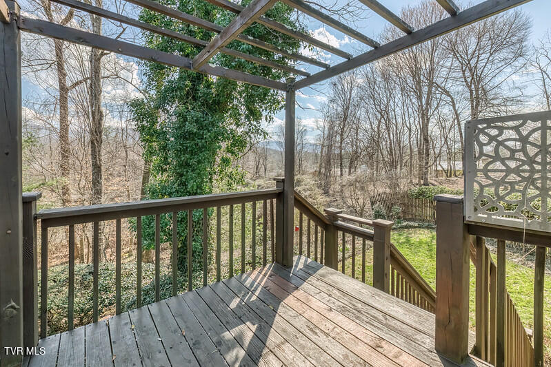 Photo #52: 8 University Place