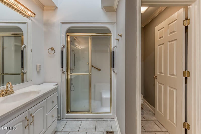 Photo #33: 8 University Place