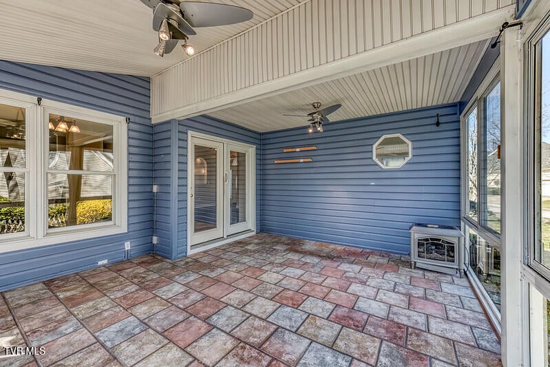 Photo #22: 8 University Place