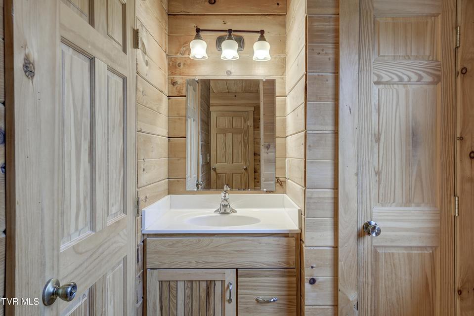 Photo #37: 522 Deer Haven Road