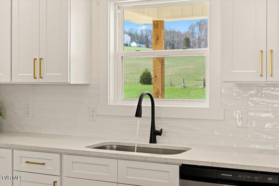 Photo #10: 314 Morey Hyder Road