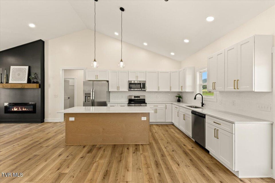 Photo #6: 314 Morey Hyder Road