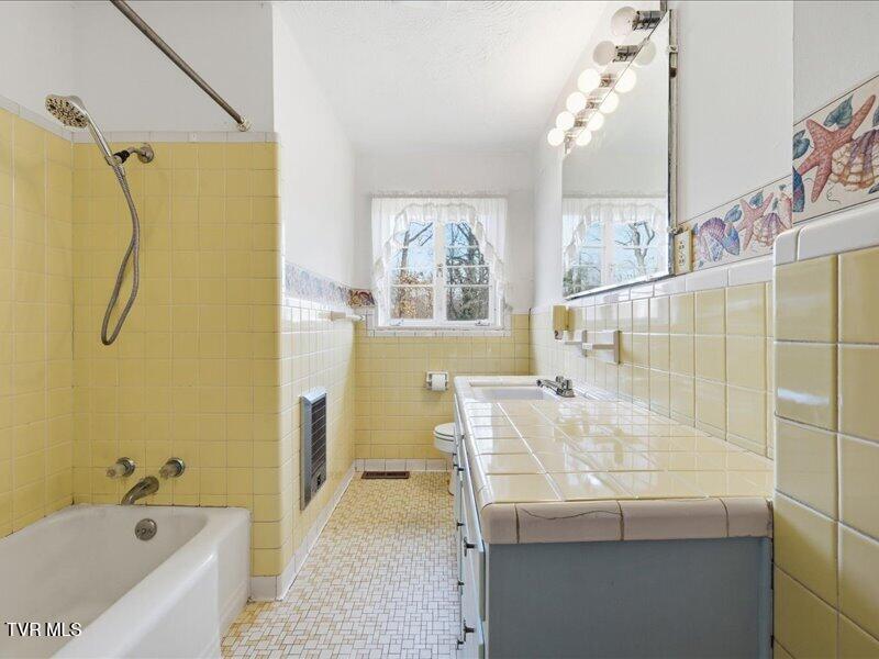 Photo #27: 313 Belmont Drive