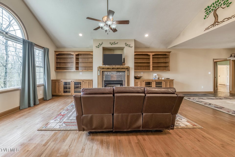 Photo #6: 107 Asher Court