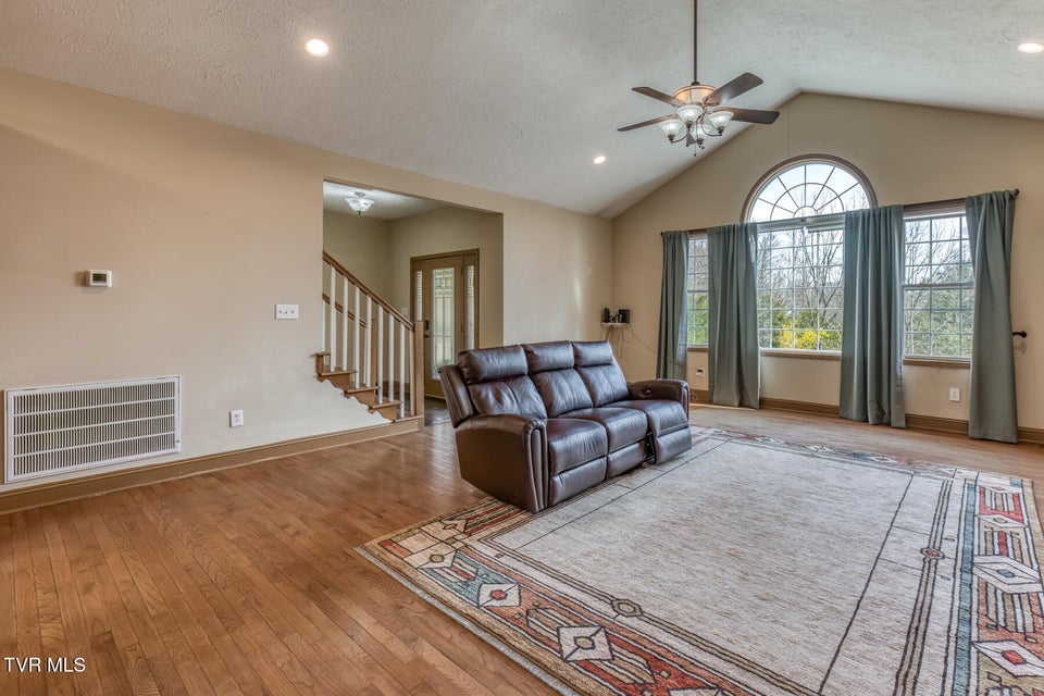 Photo #8: 107 Asher Court