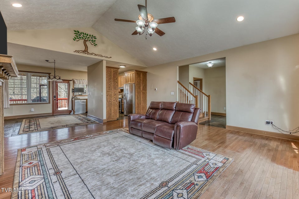 Photo #9: 107 Asher Court