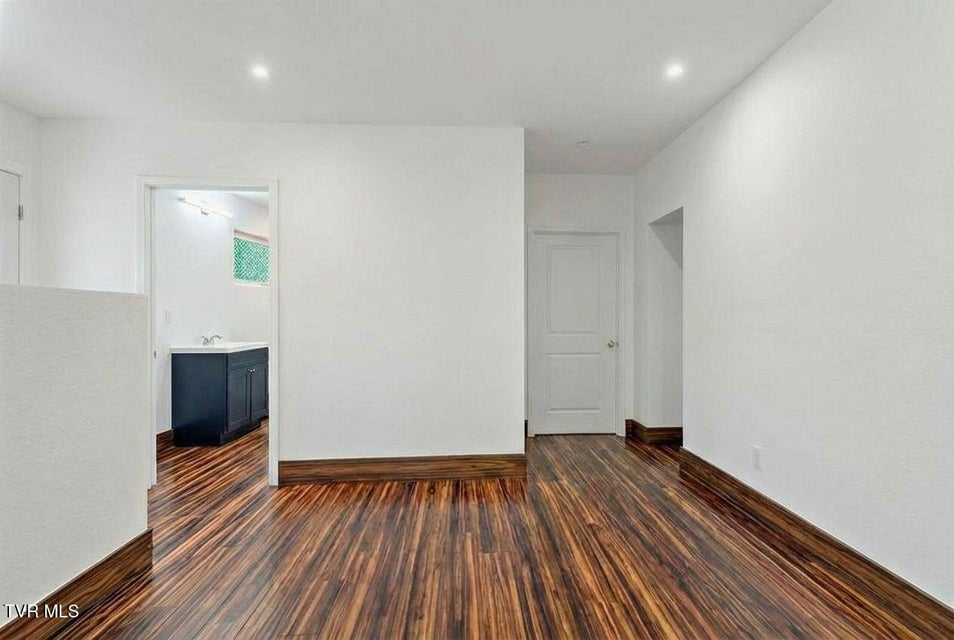 Photo #29: 3 Overlook Court