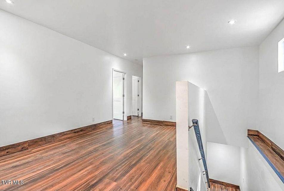 Photo #36: 3 Overlook Court