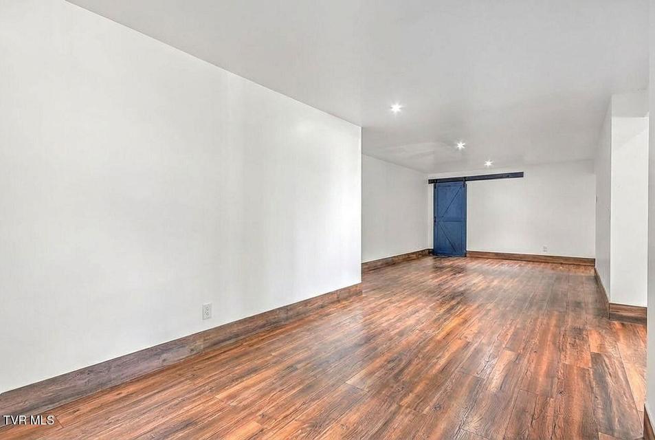 Photo #42: 3 Overlook Court