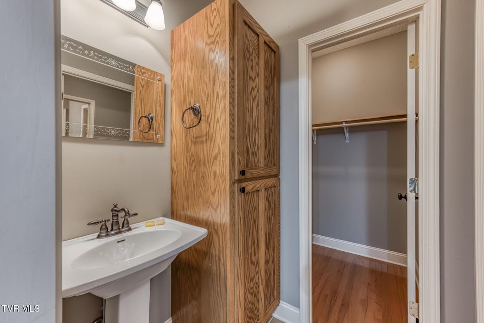 Photo #24: 107 Asher Court