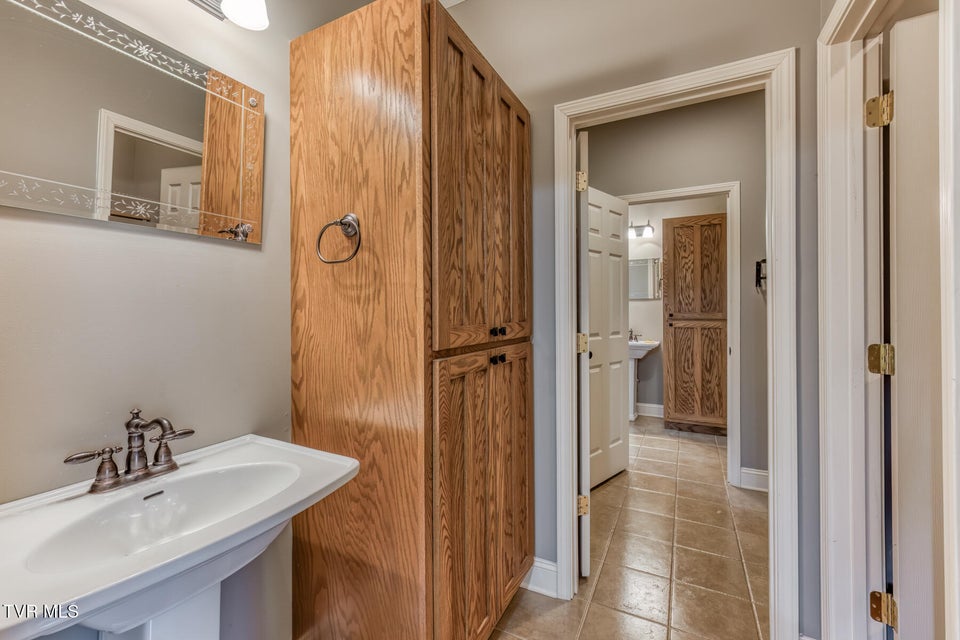 Photo #26: 107 Asher Court