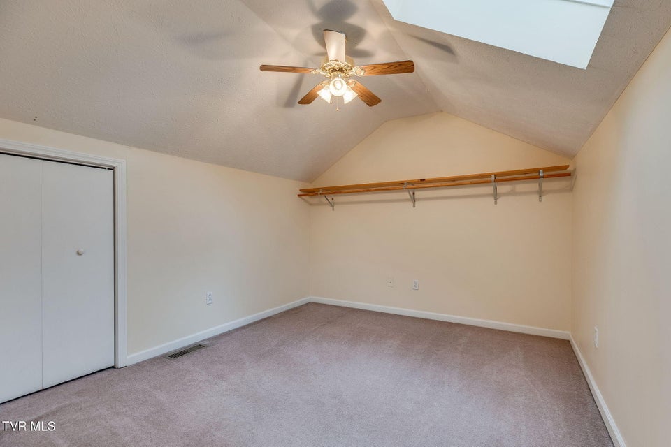 Photo #18: 659 Beaverview Drive