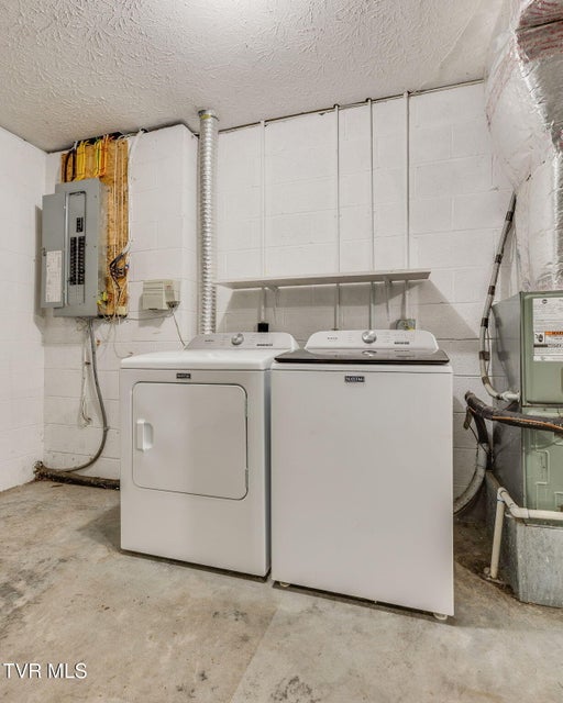 Photo #20: 659 Beaverview Drive