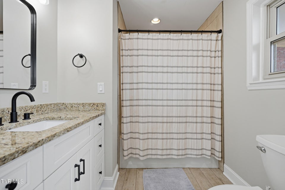 Photo #32: 2125 Heatherly Road