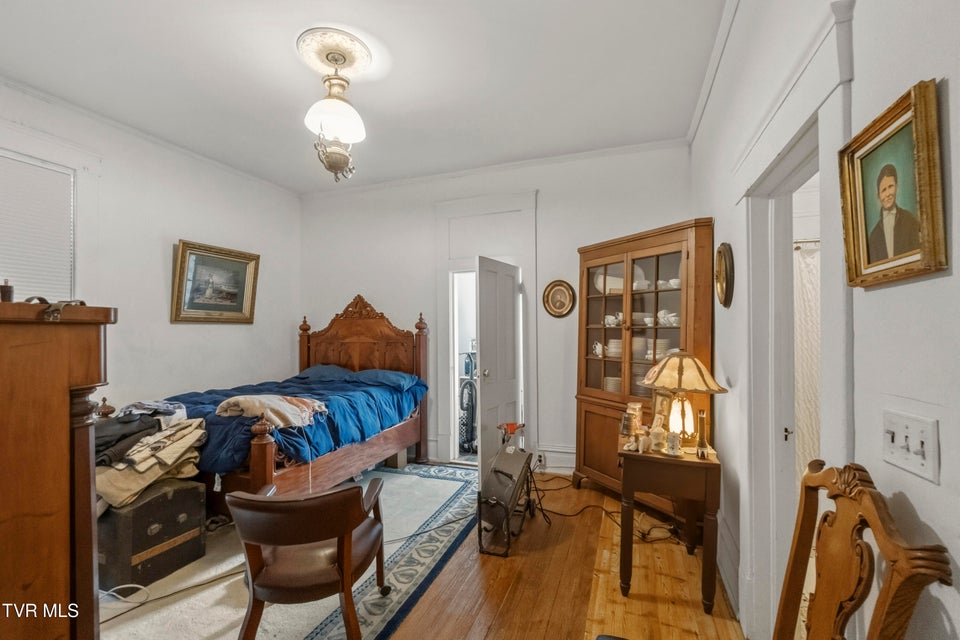 Photo #20: 301 Irish Street