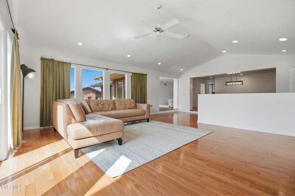 Photo #11: 2125 Heatherly Road