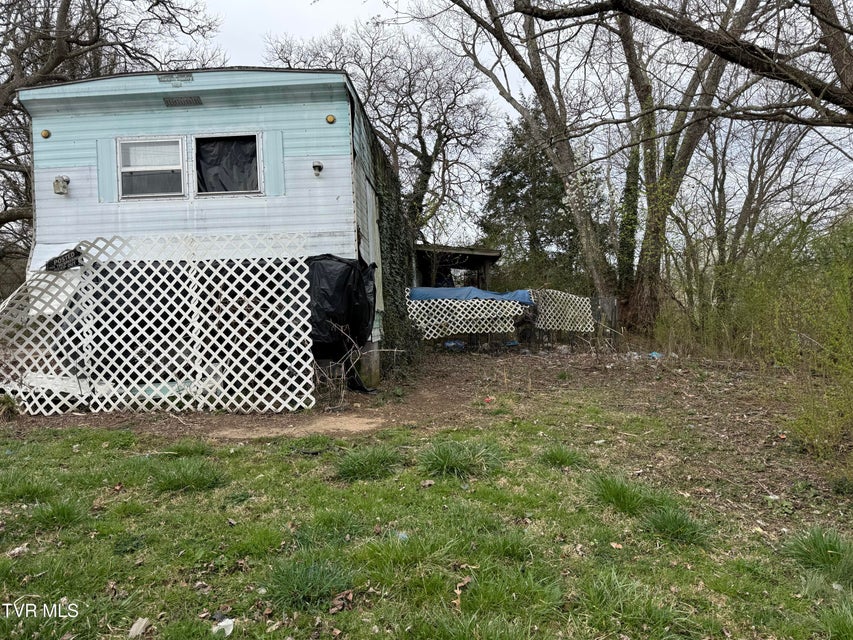 Photo #8: 5749 Concord Street