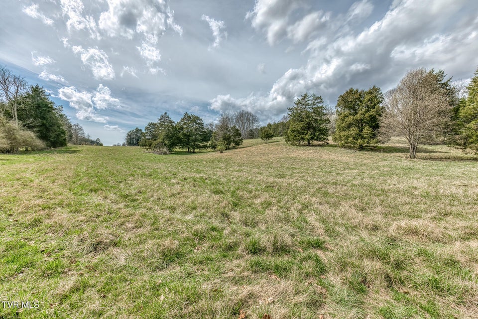 Photo #7: 756 Highway 75 