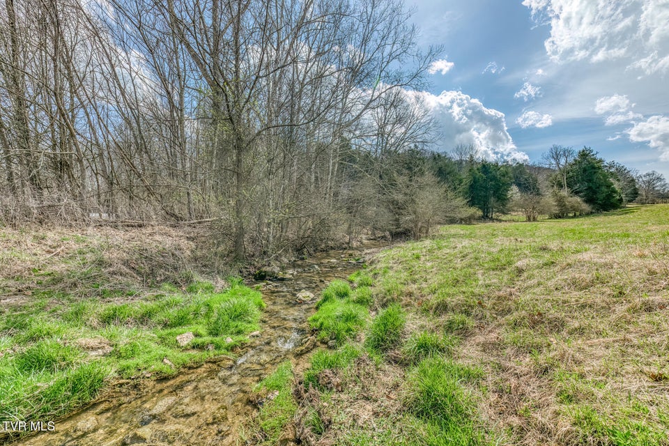 Photo #8: 756 Highway 75 