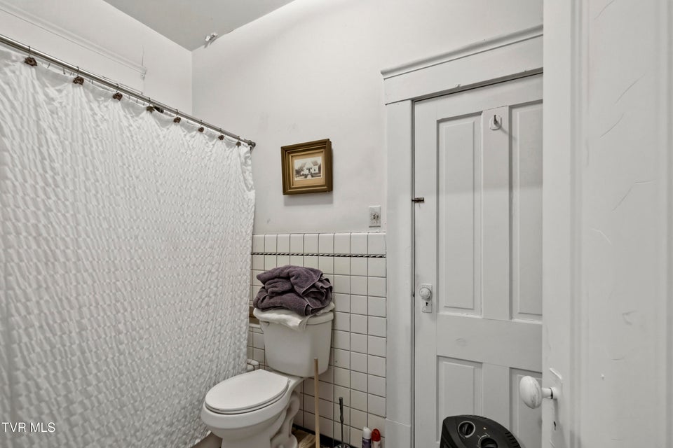 Photo #23: 301 Irish Street