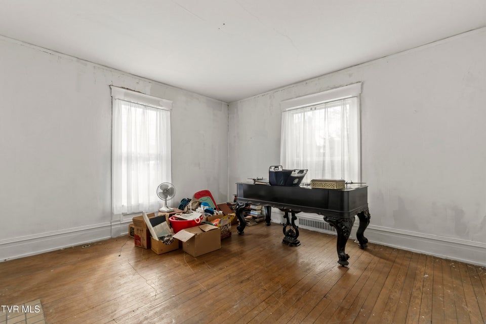 Photo #25: 301 Irish Street