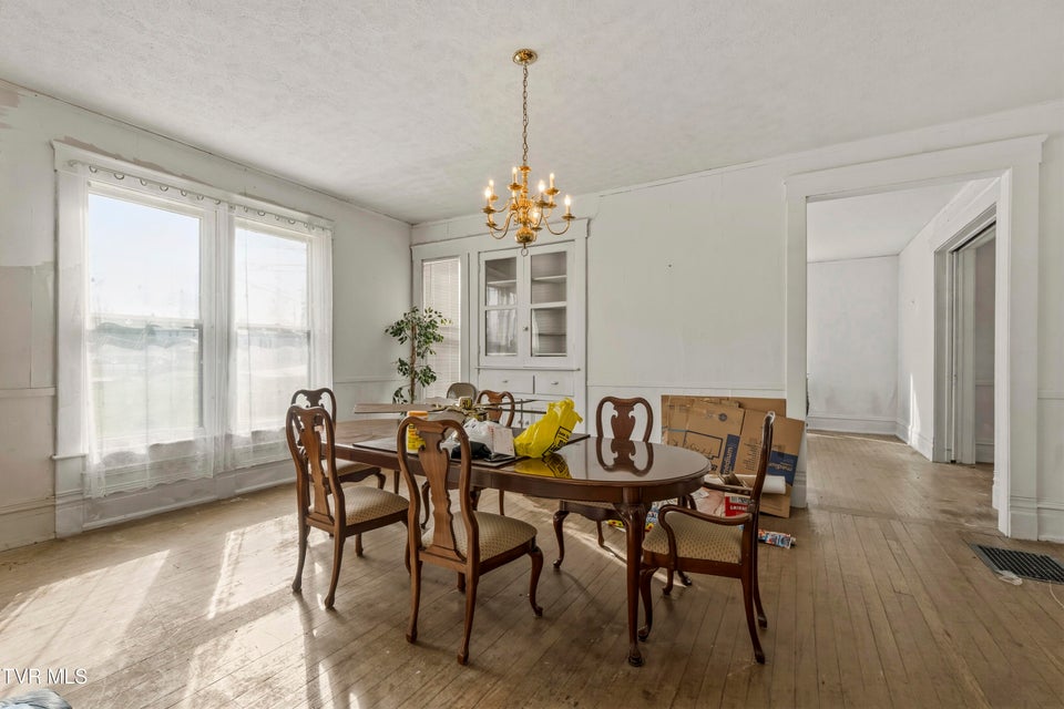 Photo #28: 301 Irish Street