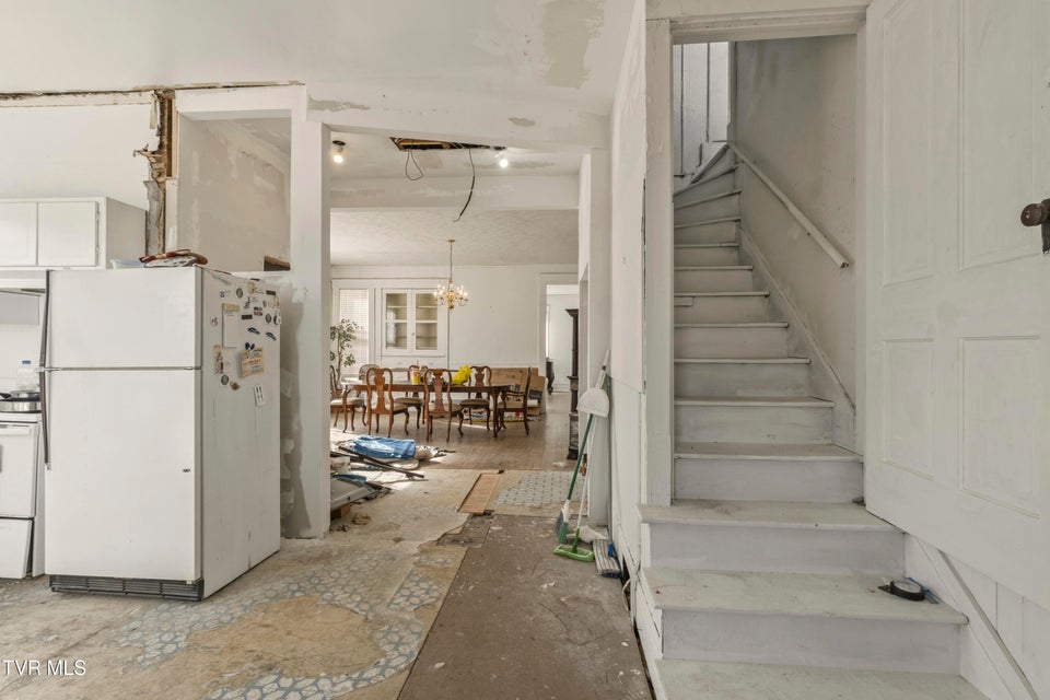 Photo #35: 301 Irish Street