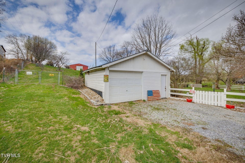 Photo #35: 1005 Old Snapps Ferry Road