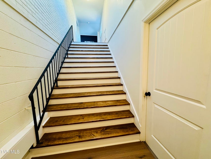 Photo #4: 2 Rovan Court