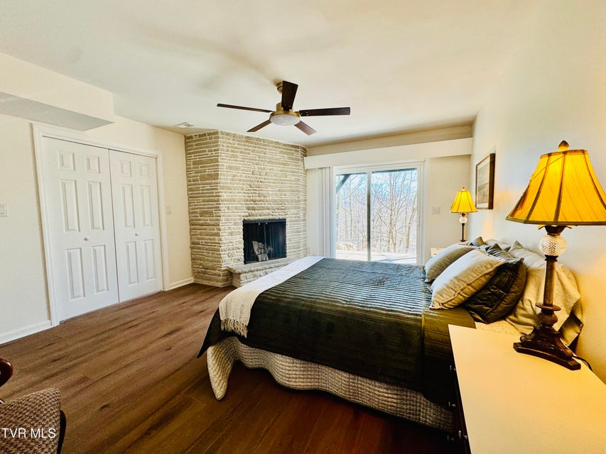 Photo #48: 2 Rovan Court