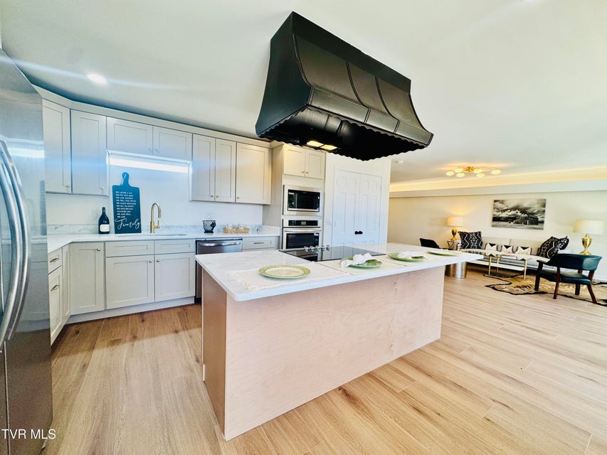 Photo #12: 2 Rovan Court