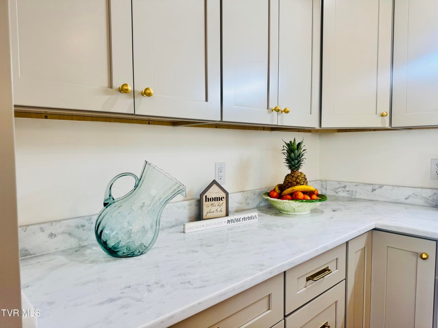 Photo #17: 2 Rovan Court