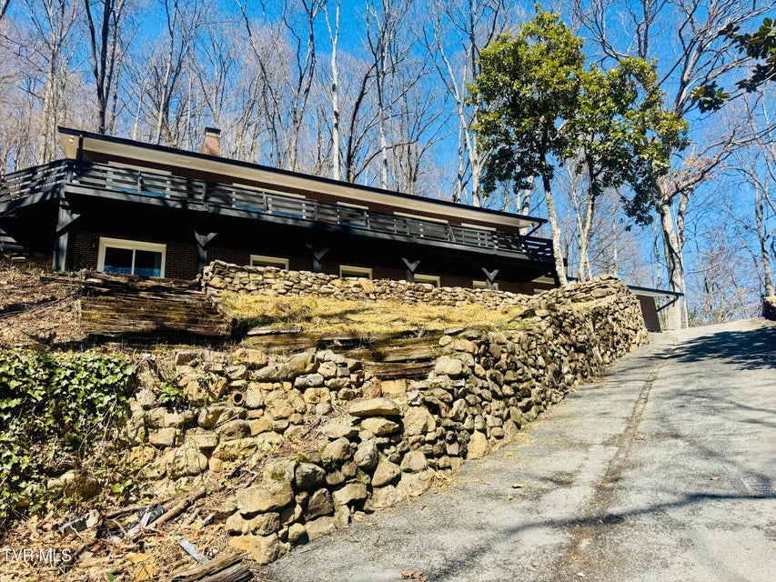 Photo #85: 2 Rovan Court