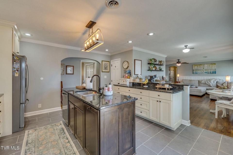 Photo #15: 315 Hillcrest Drive